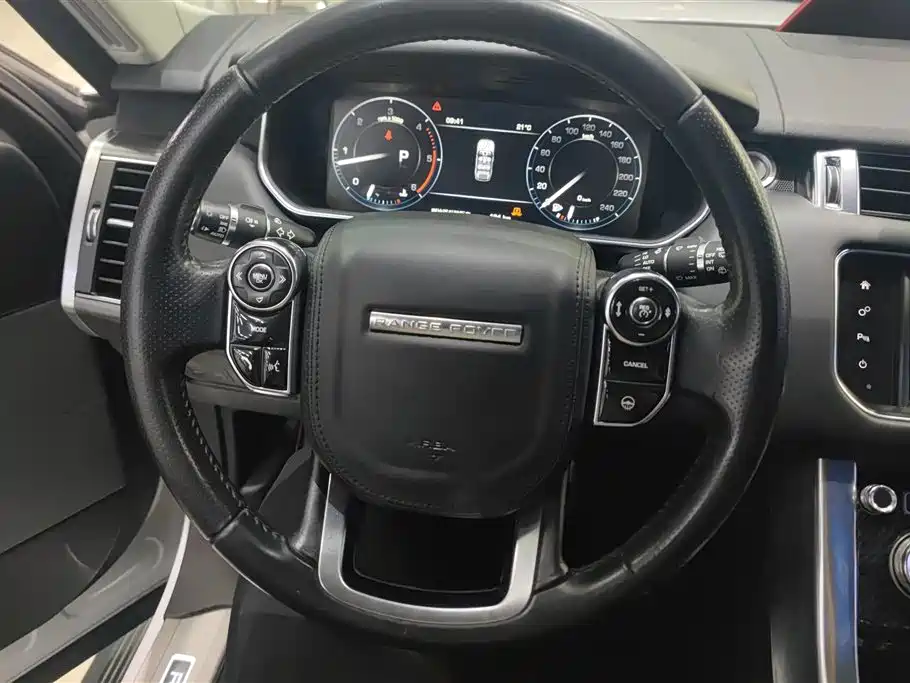 Land Rover Range Rover Sport 2016 3.0 SDV6 HSE фото 15