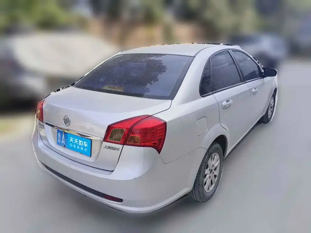 Фото 2 - Buick Excelle
