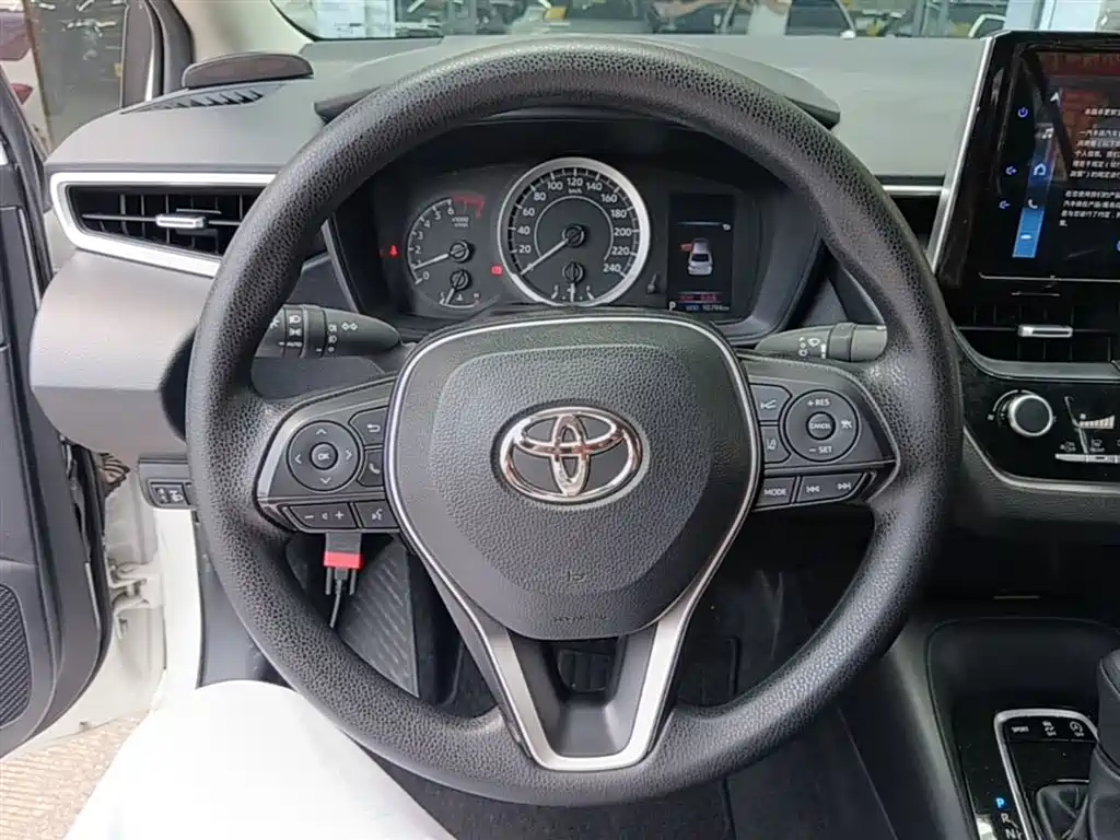 Toyota Corolla 2021 1.2T S-CVT Elite PLUS Edition фото 11