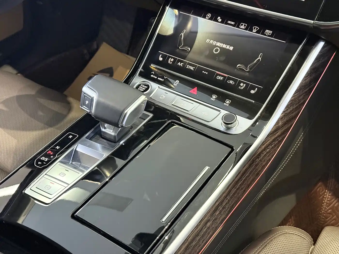 Audi A8 2021 A8L 55 TFSI quattro Premium фото 9