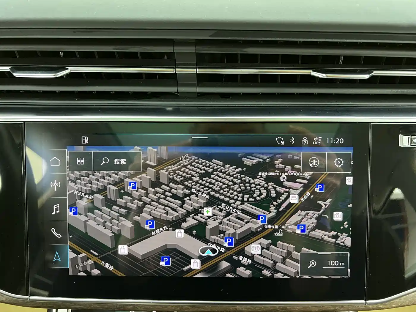 Фото 8 - Audi Q7