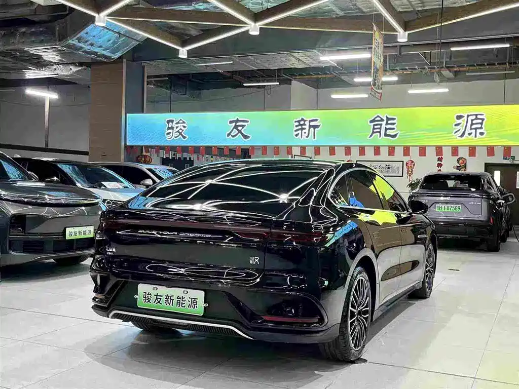 Фото 2 - BYD Han