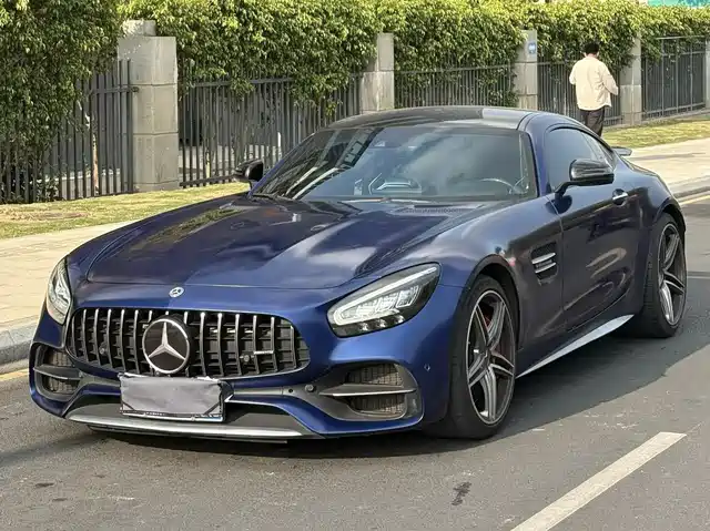 MERCEDES-BENZ AMG GT