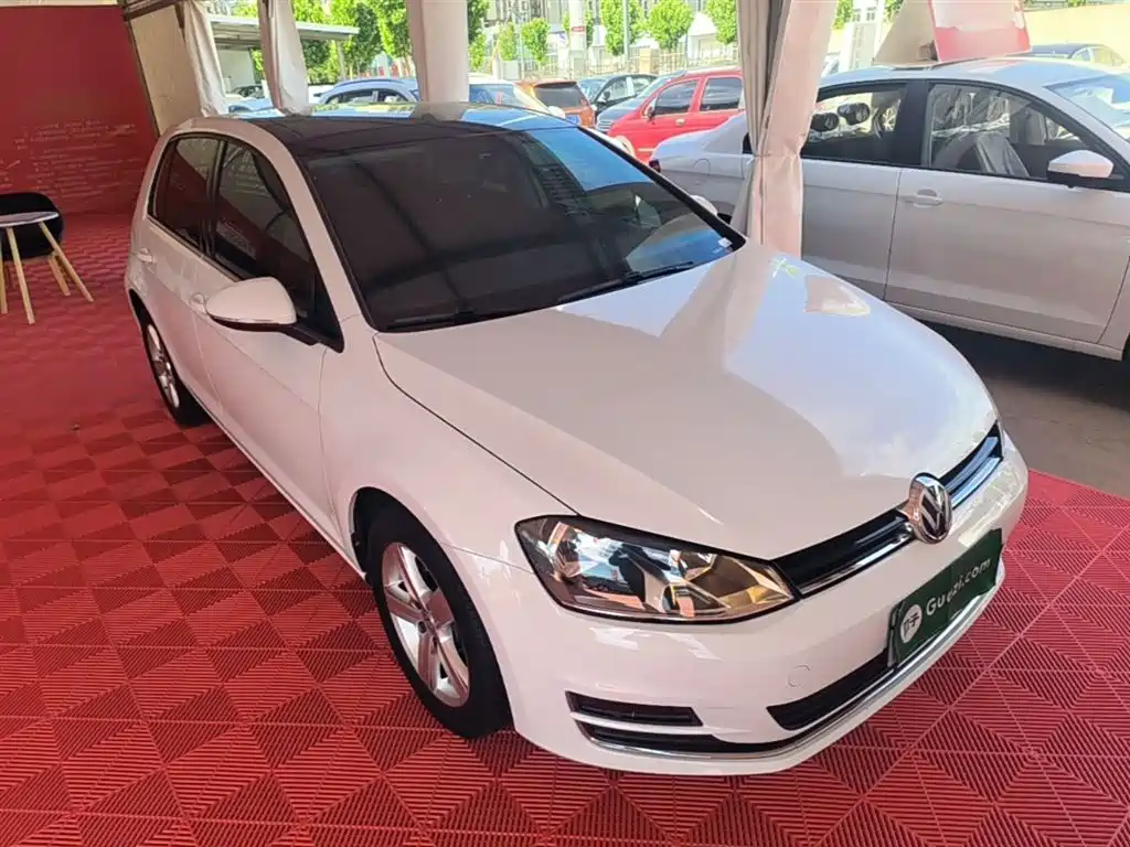 Volkswagen Golf 2016 230TSI Automatic Comfort фото 4