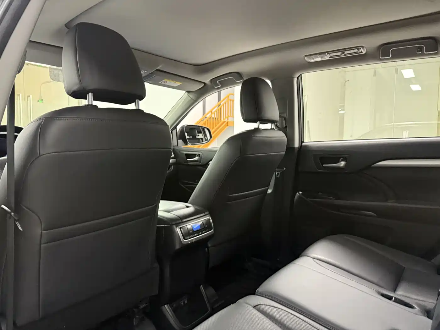 Toyota Highlander 2018 2.0T 4WD Luxury 7-seater China VI фото 15