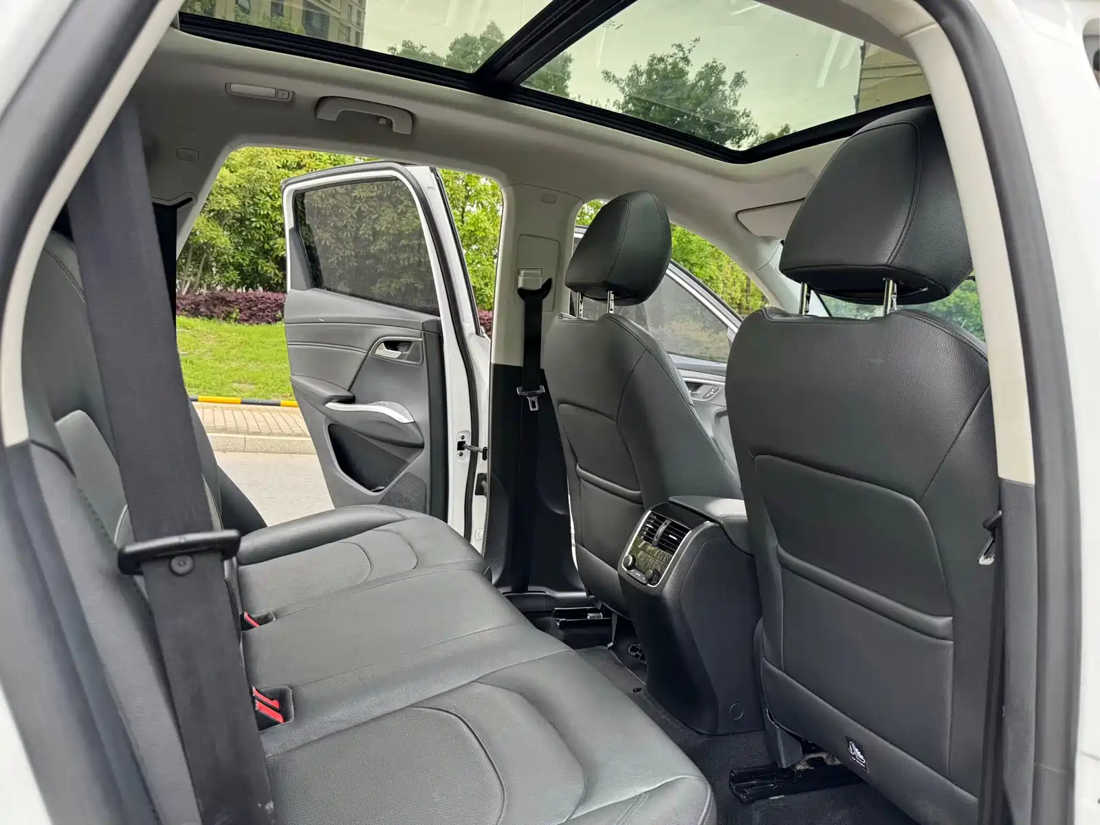 Фото 7 - Borgward BX7