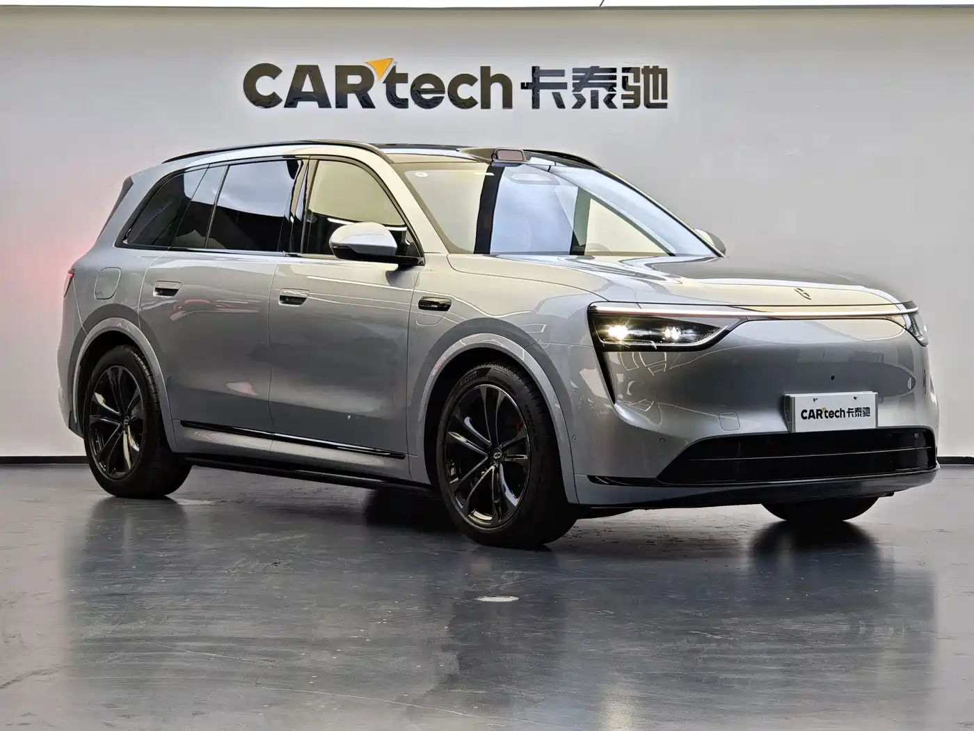  AITO Wenjie AITO M8 2025 Model Extended Range Ultra Edition 53.4kWh 5-Seater