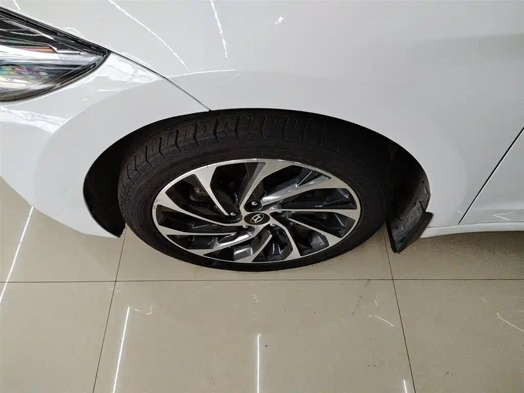 Hyundai Elantra 2019 1.4T Dual-clutch XuanDong·Vitality Type фото 22