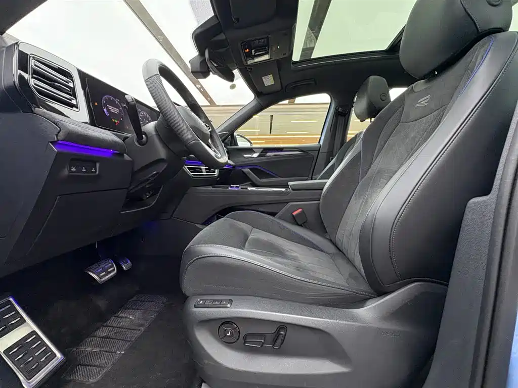 Volkswagen Tiguan L 2024 PRO 380TSI 4WD R-Line Premium Edition фото 8