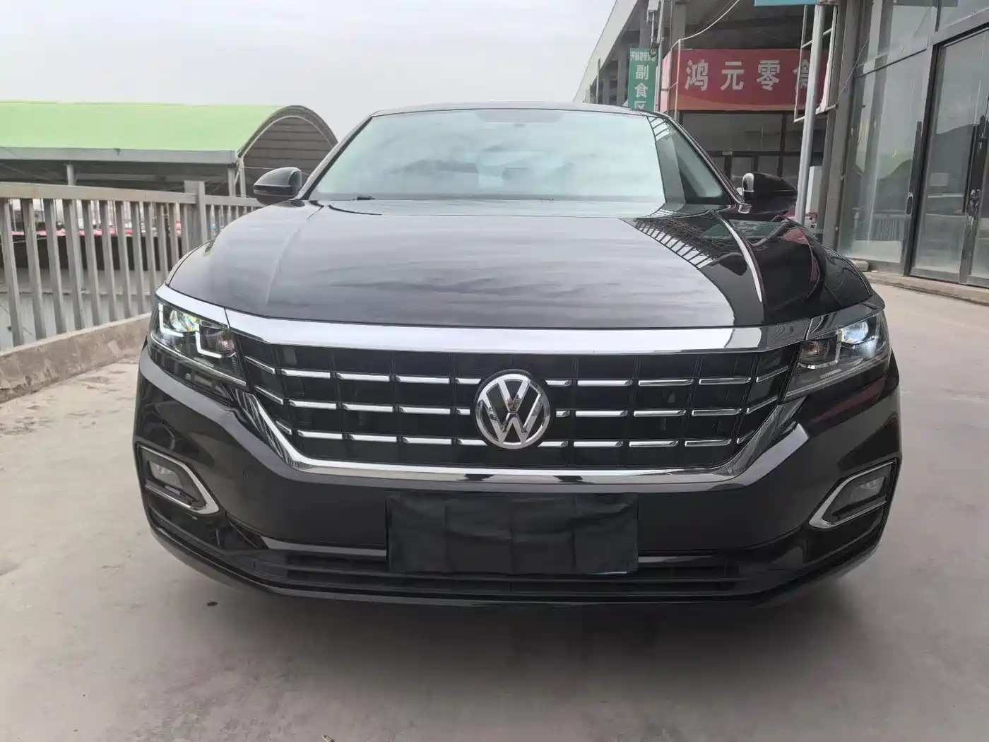 Volkswagen Passat 2019 Model 280TSI Business Edition China VI фото 2