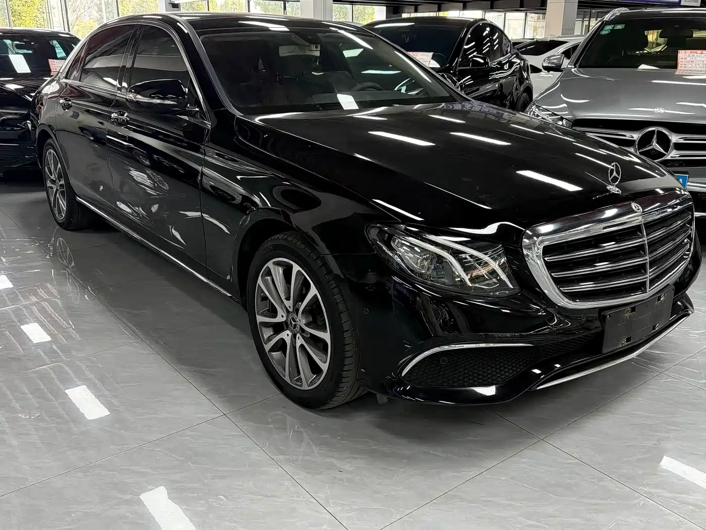 Mercedes-Benz E-Class 2019 E 200 L фото 3