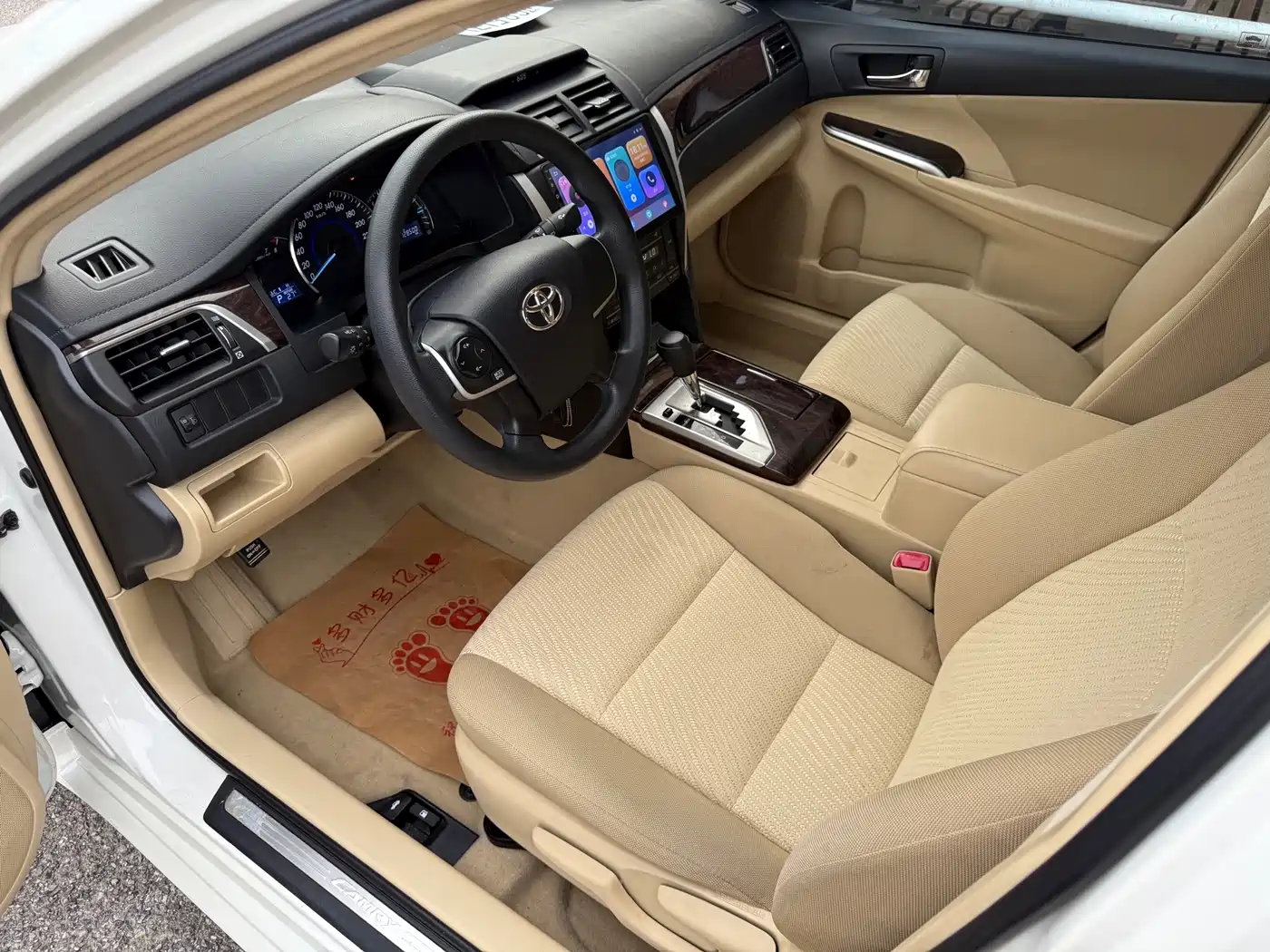 Toyota Camry 2015 2.0E Elite Edition фото 4