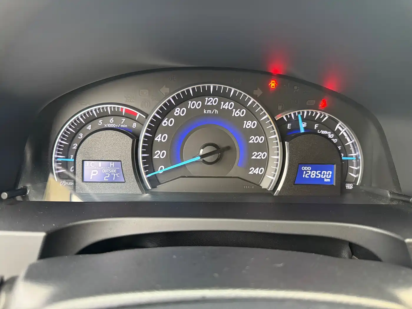 Toyota Camry 2015 2.0E Elite Edition фото 15