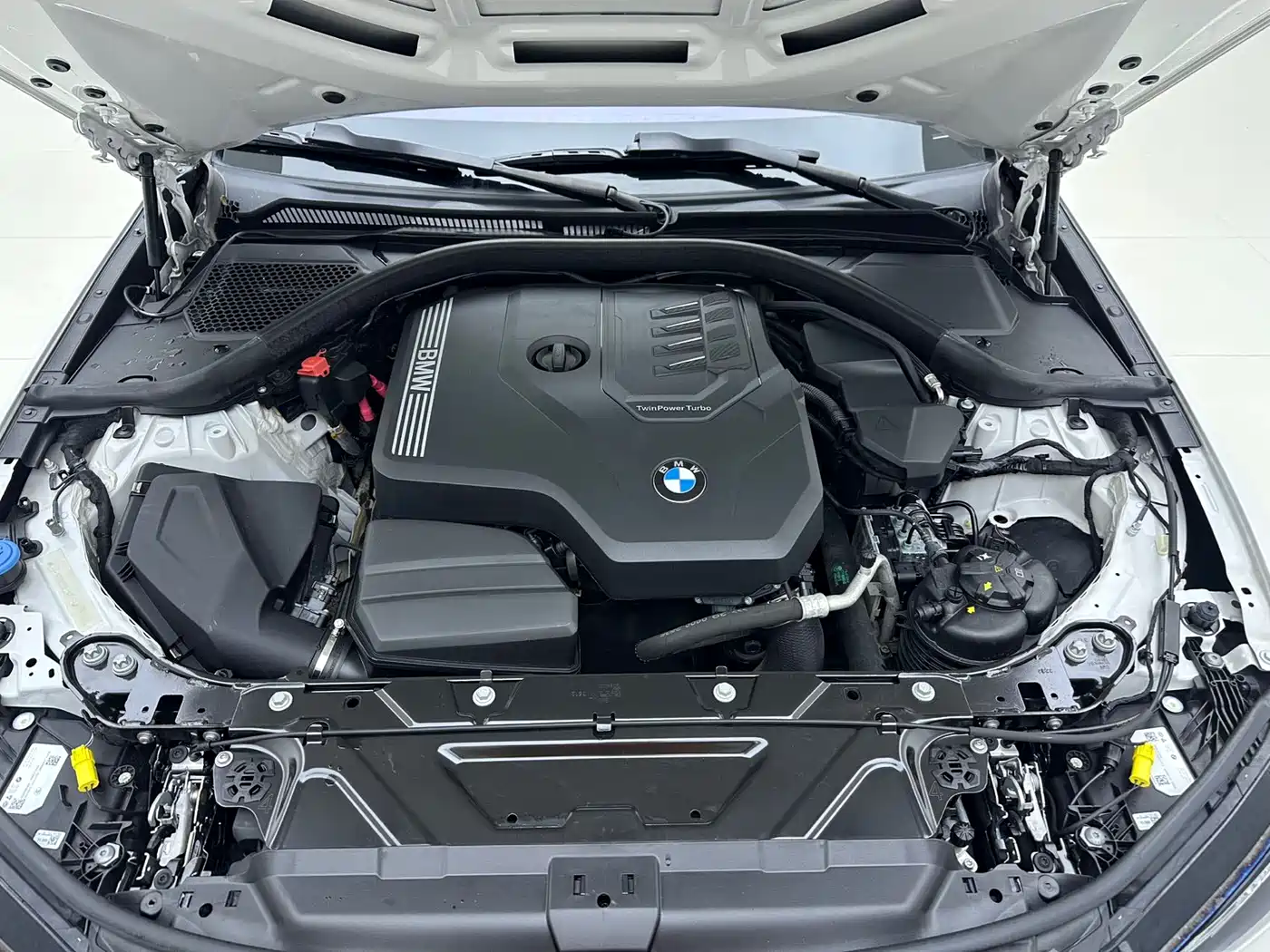 BMW 3 Series 2023 320Li M Sport Package фото 16