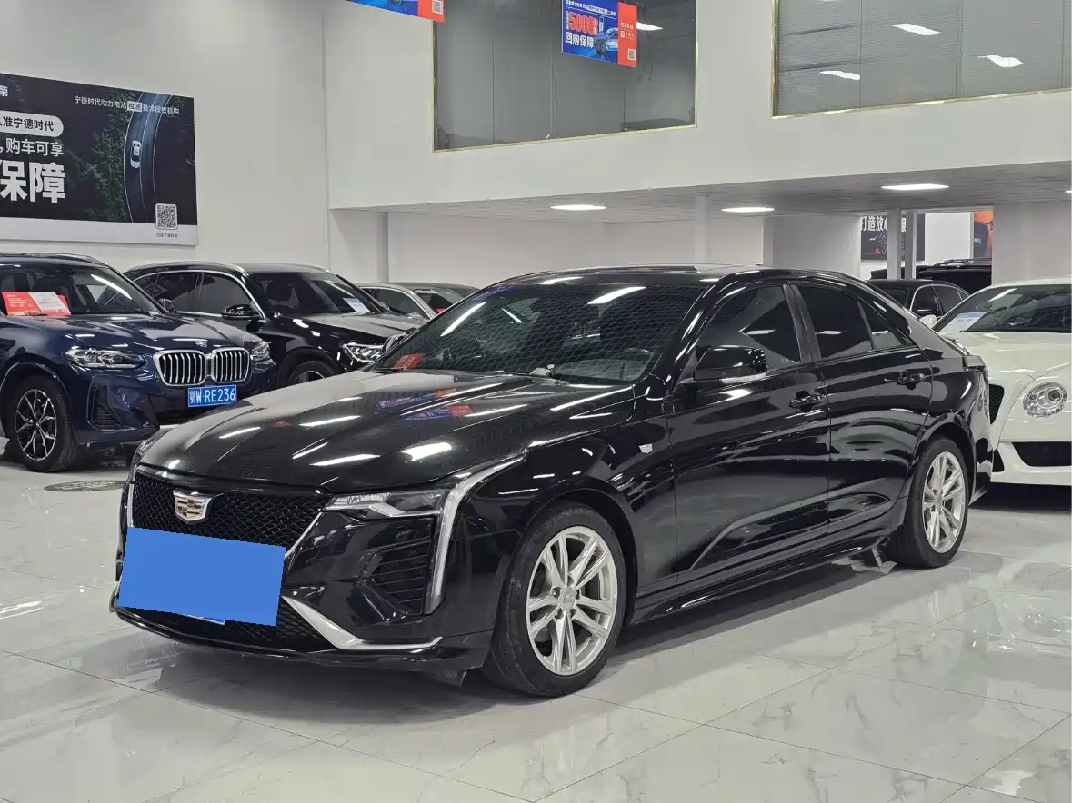 CADILLAC CT4