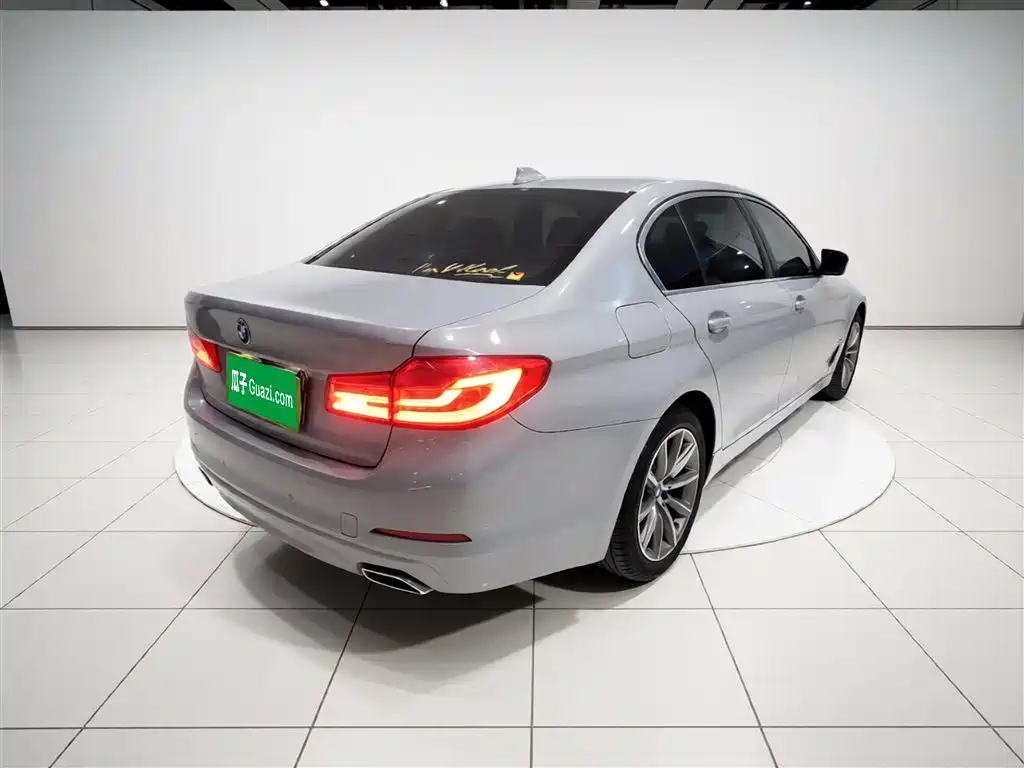 BMW 5 Series 2018 528Li Launch Special Edition фото 5