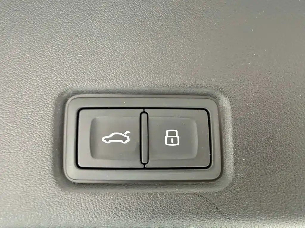 Audi Q6 2023 2023 40 TFSI quattro Cloud View Yulin Package