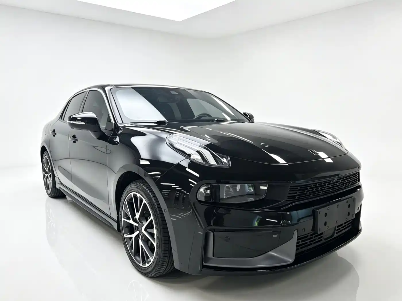 Lynk & Co 03 2021 2.0TD Auto Jin Pro фото 6