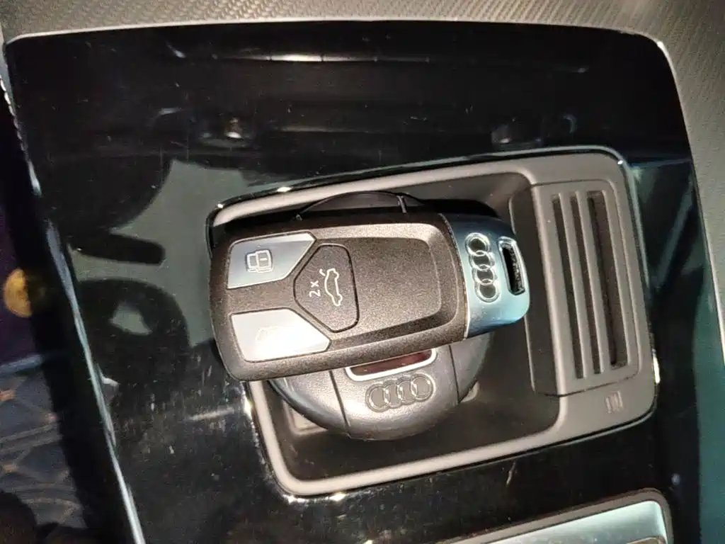 Фото 9 - Audi Q5L