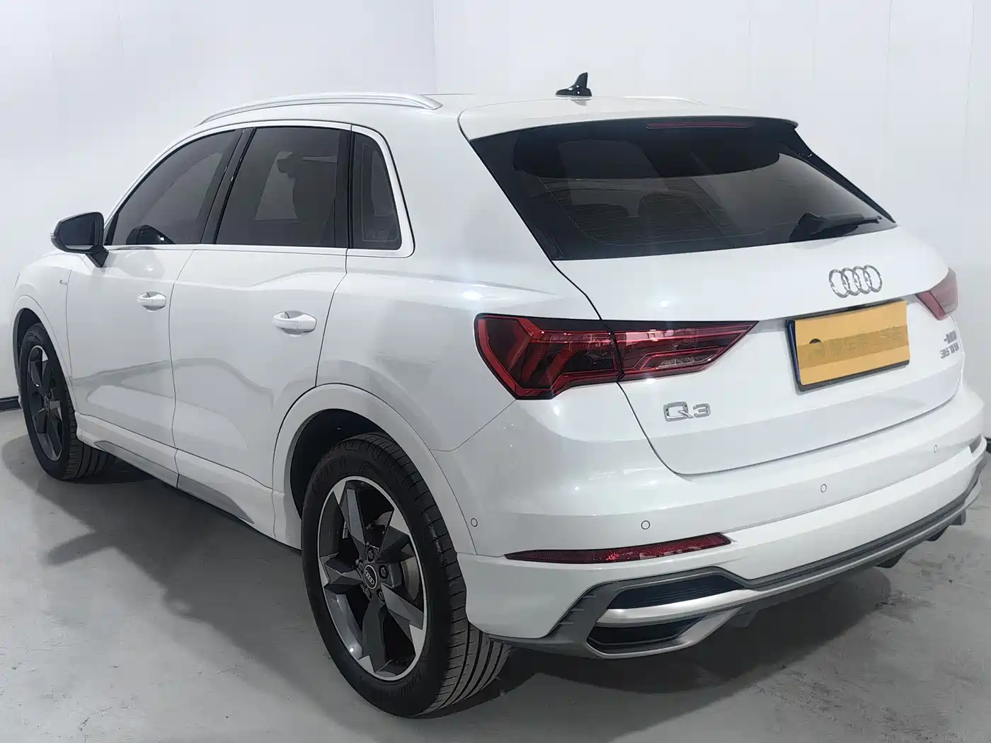 Audi Q3 2022 35 TFSI Fashion Dynamic фото 6