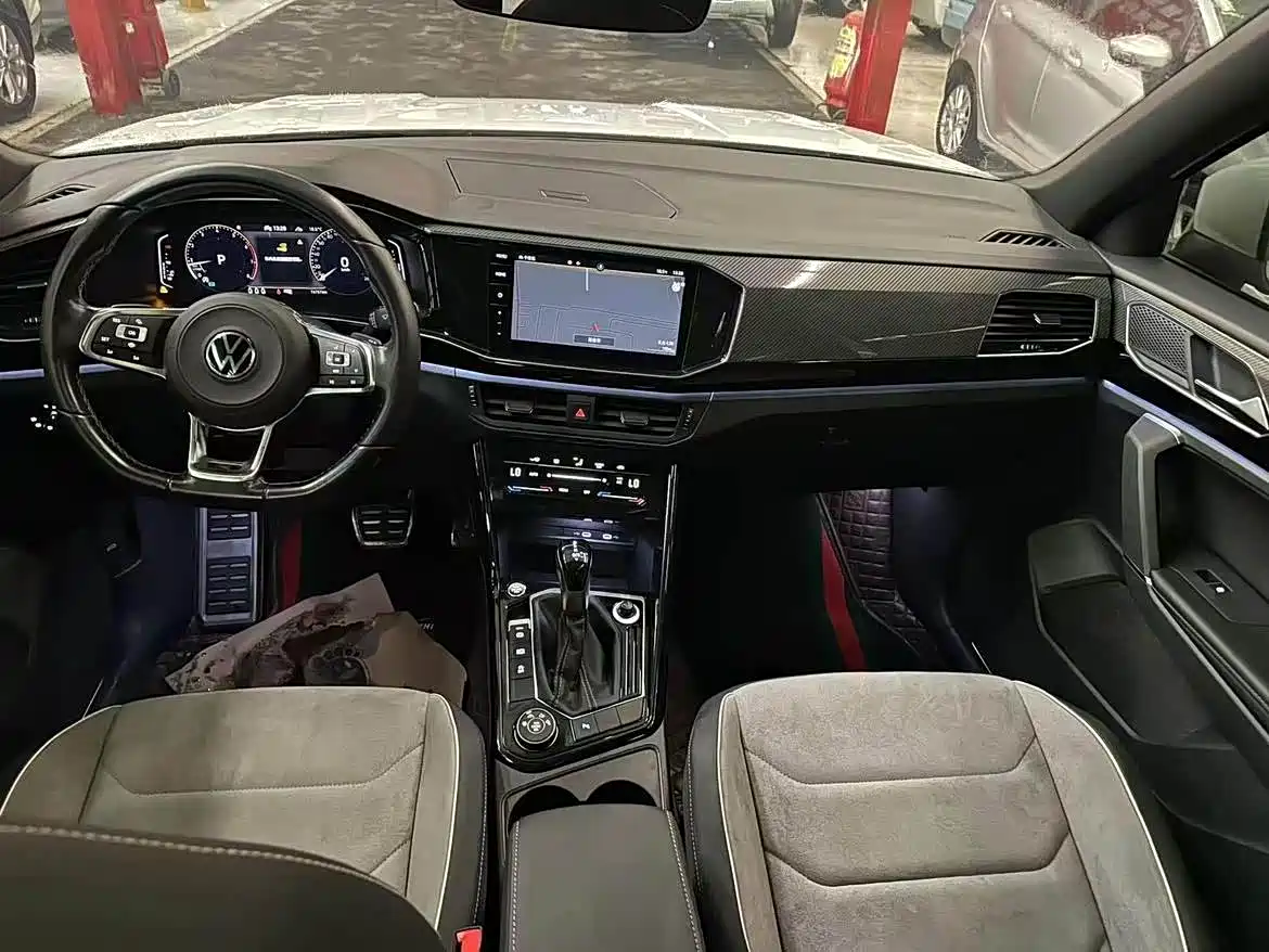 Volkswagen Tayron 2021 380TSI 4WD R-Line Smart Connect фото 8