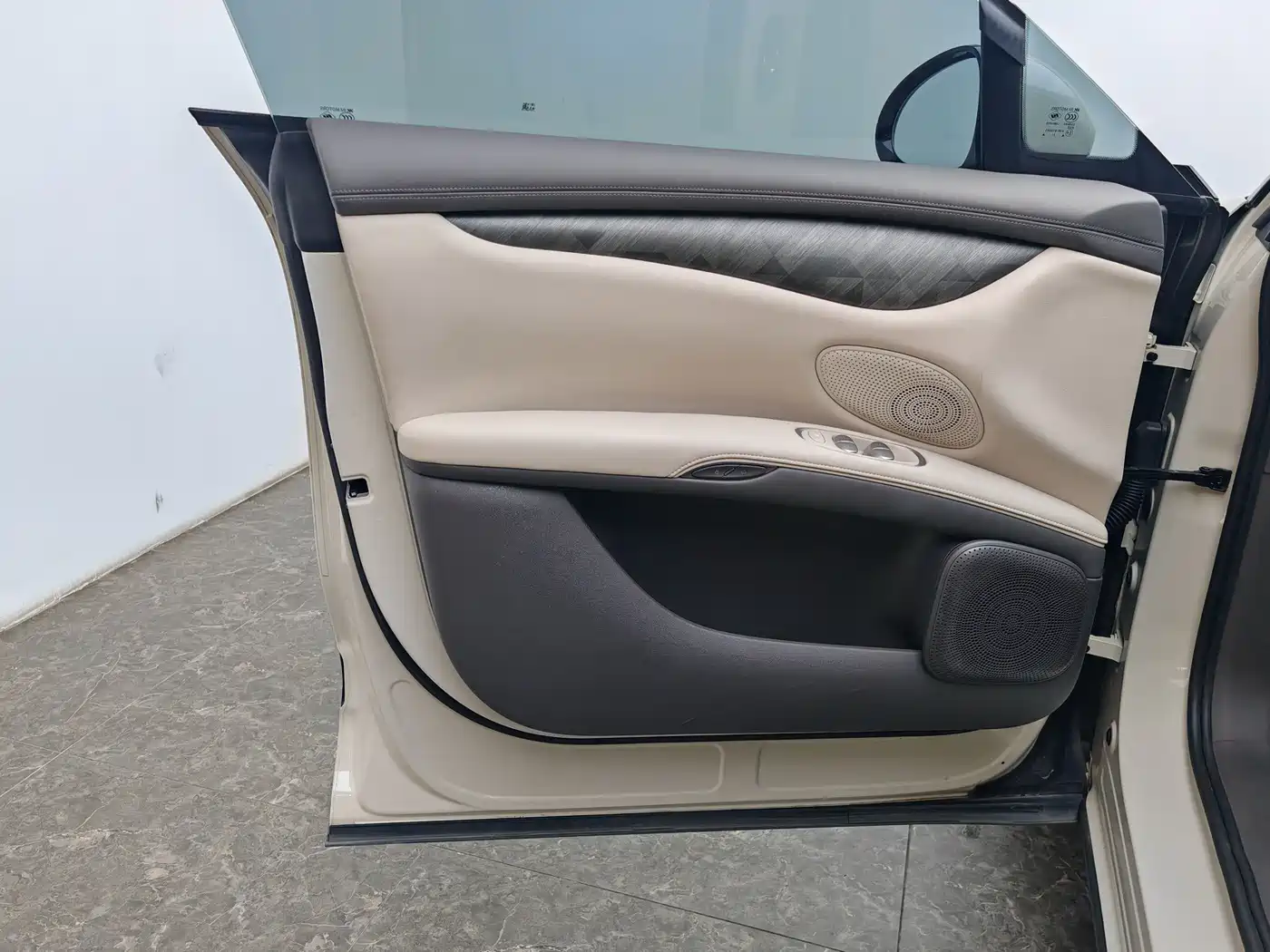IM Motors IM LS6 2023 2023 Max Standard Edition