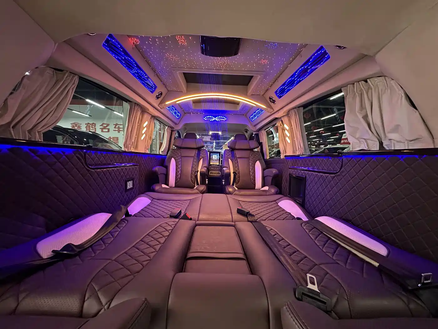 Mercedes-Benz Vito 2018 2.0T Elite Edition 7-seater China VI фото 22