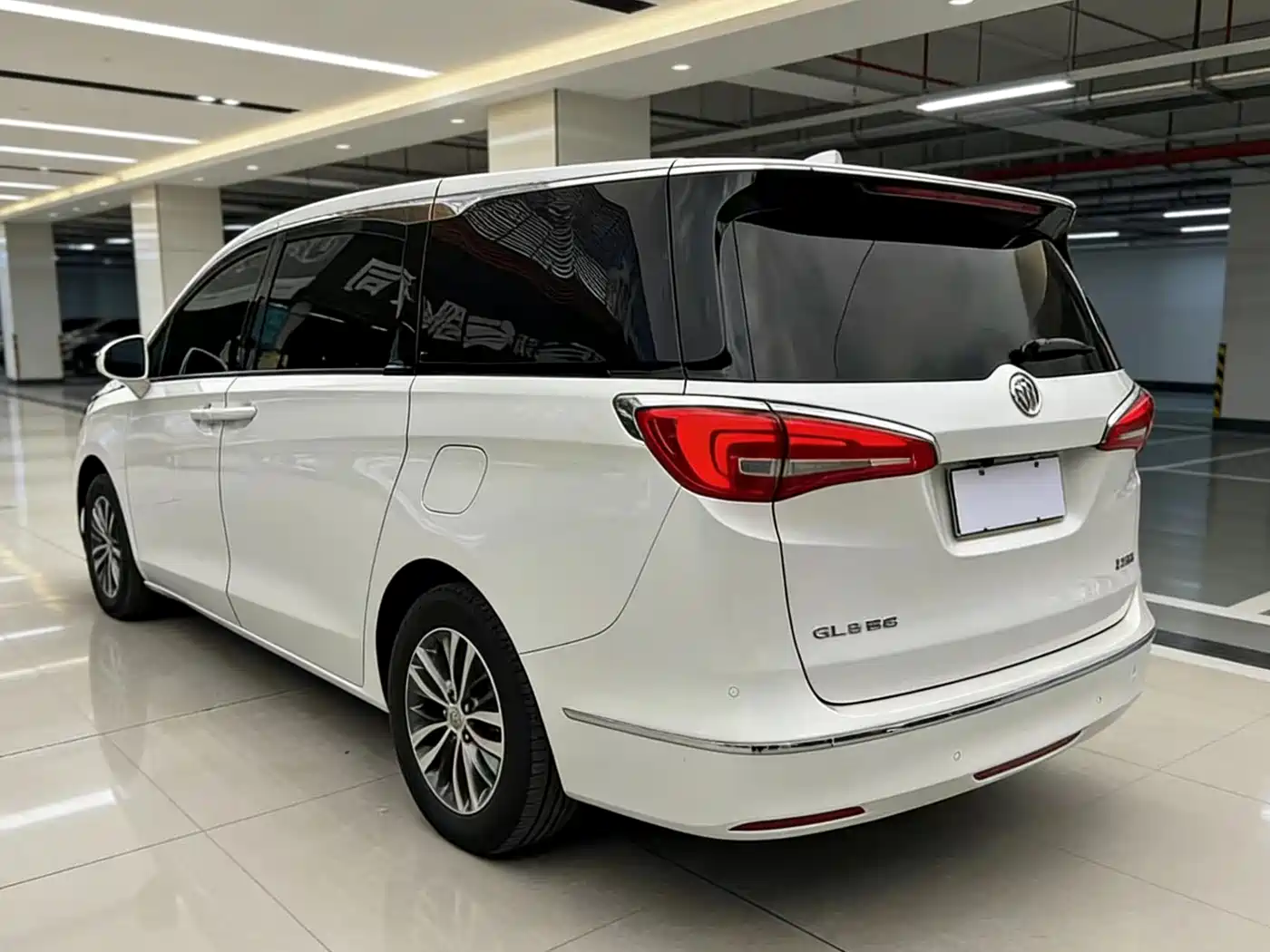 Buick GL8 2018 ES 28T Comfort Type China VI фото 4
