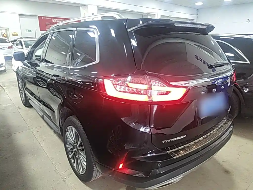 Ford Edge 2022 2021 PLUS EcoBoost 245 FWD Luxury Sharp 7-seater