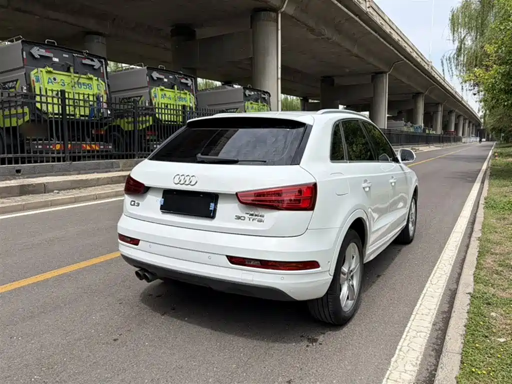 Audi Q3 2017 30 TFSI Style фото 8