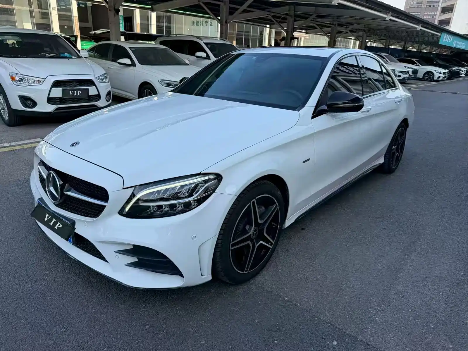 Фото 1 - Mercedes-Benz C-Class
