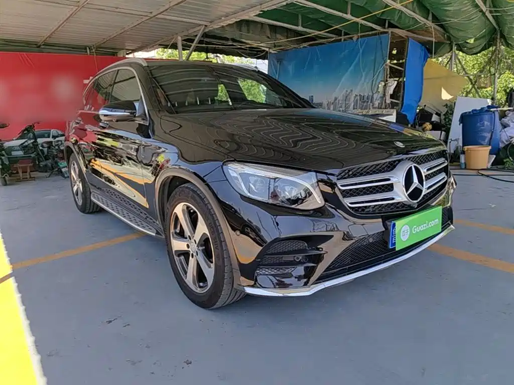 Mercedes-Benz GLC 2017 GLC 300 4MATIC Dynamic фото 4