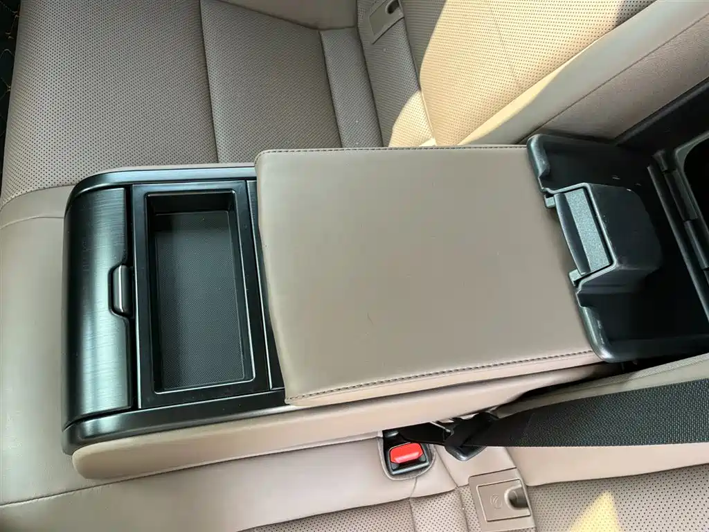 Lexus ES 2022 200 Excellence Edition фото 20