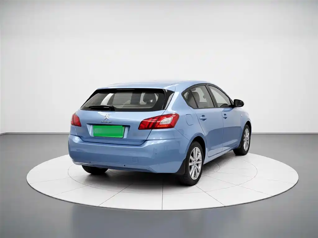 Peugeot 308S 2015 1.2T Auto Dynamic Edition фото 12