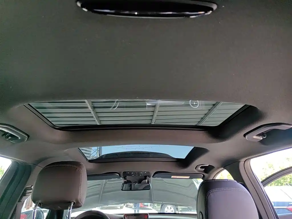 Mercedes-Benz GLC 2017 GLC 300 4MATIC Dynamic фото 18