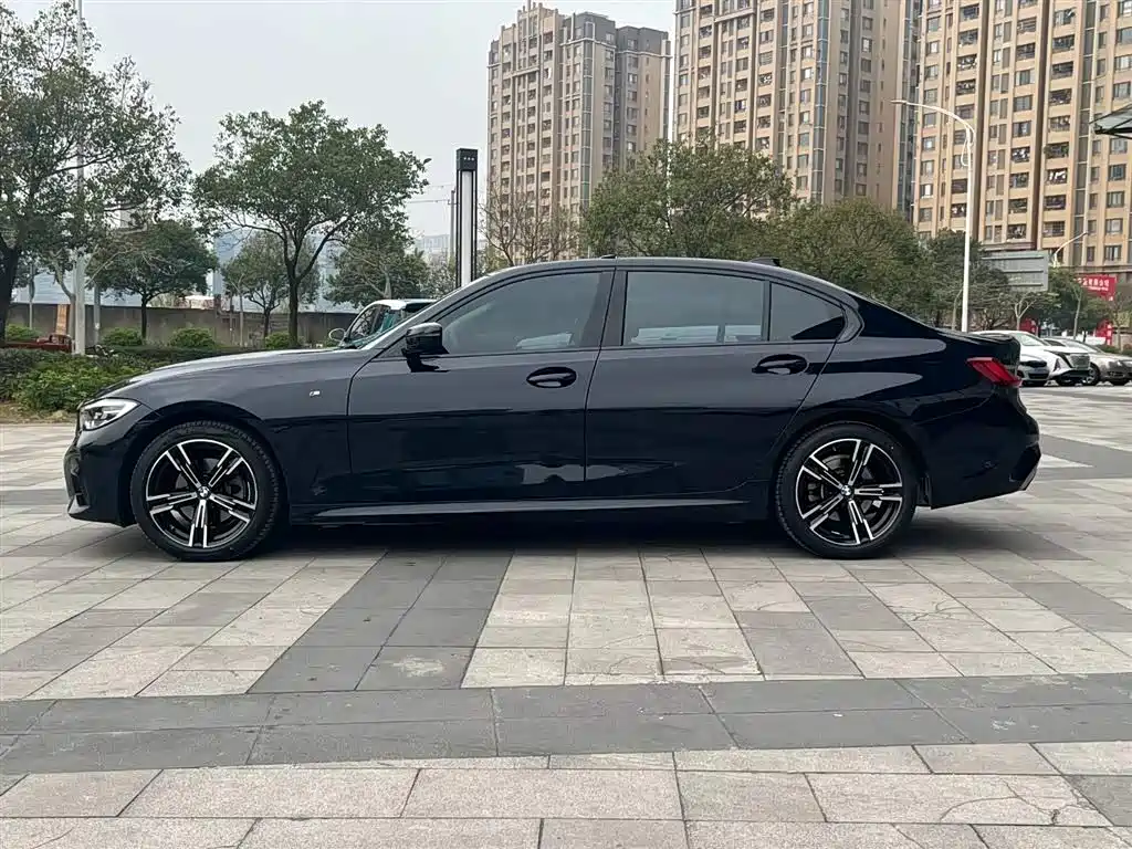 BMW 3 Series 2022 Facelift 325Li M Sport Shadow Edition фото 8