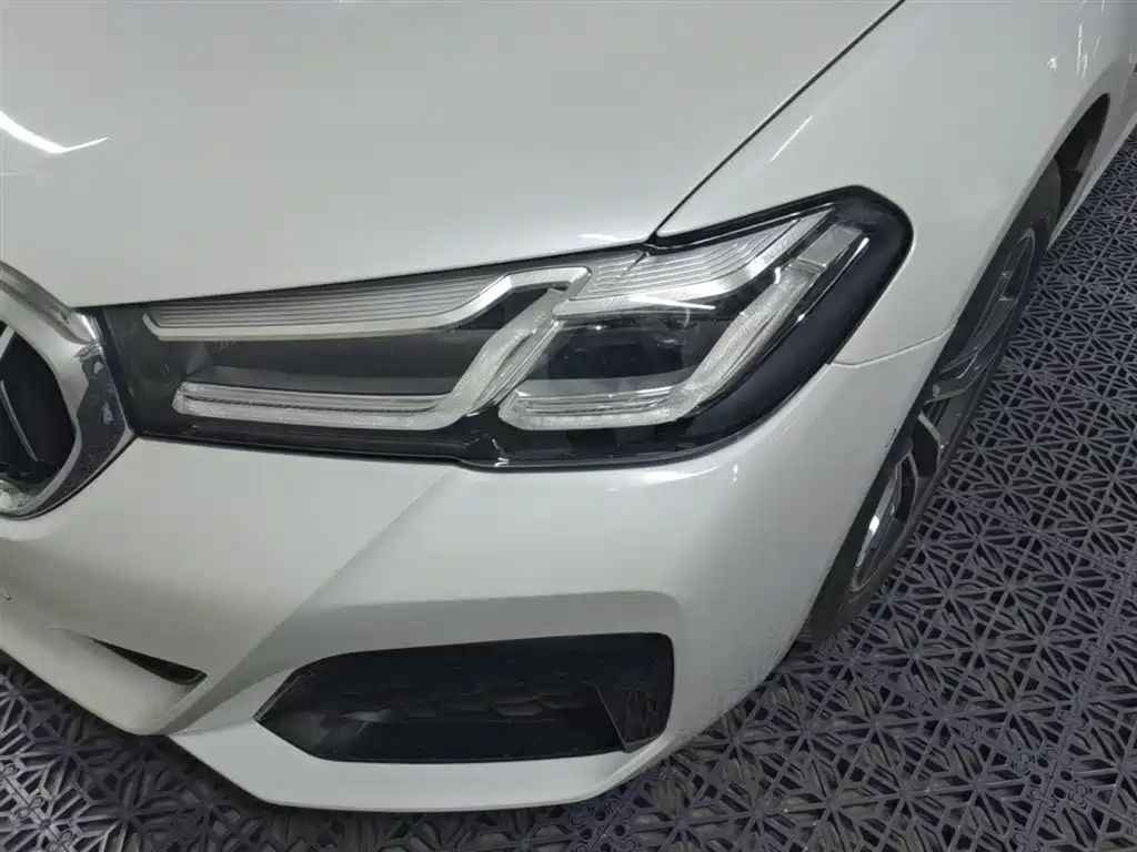 BMW 5 Series New Energy 2022 Facelift 535Le M Sport Package фото 24