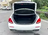 Фото 24 - Mercedes-Benz E-Class