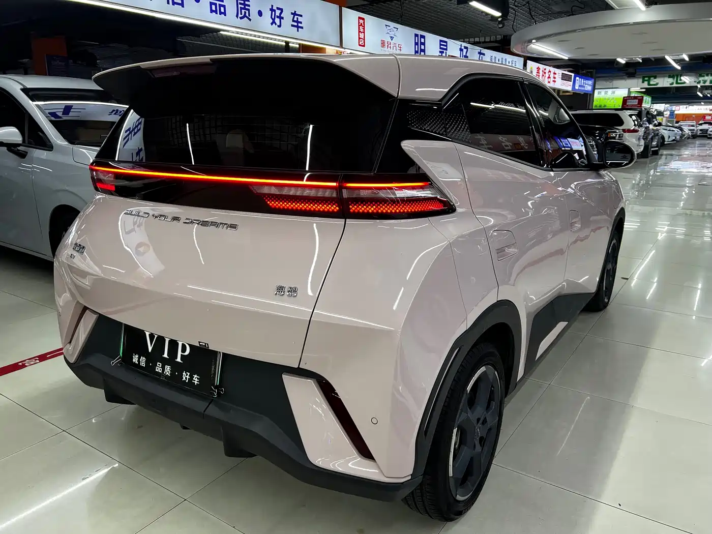 BYD Seagull 2024 Glory Edition 405km Soaring Edition фото 6
