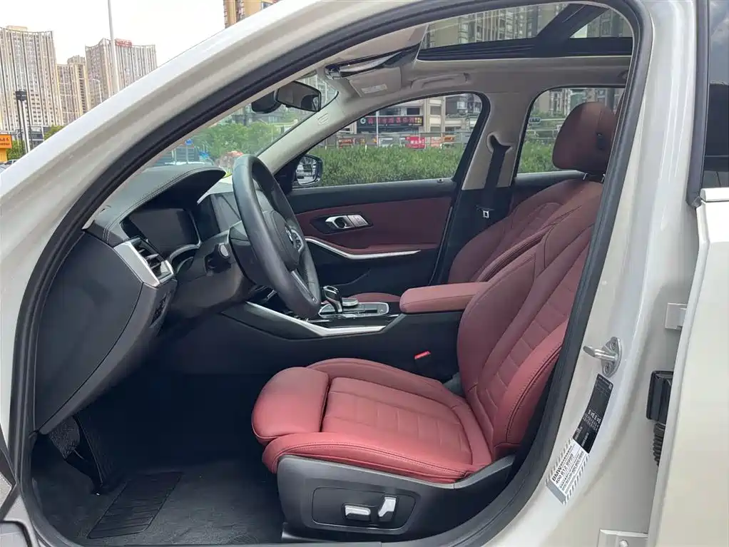 BMW 3 Series 2021 325Li M Sport Package фото 10