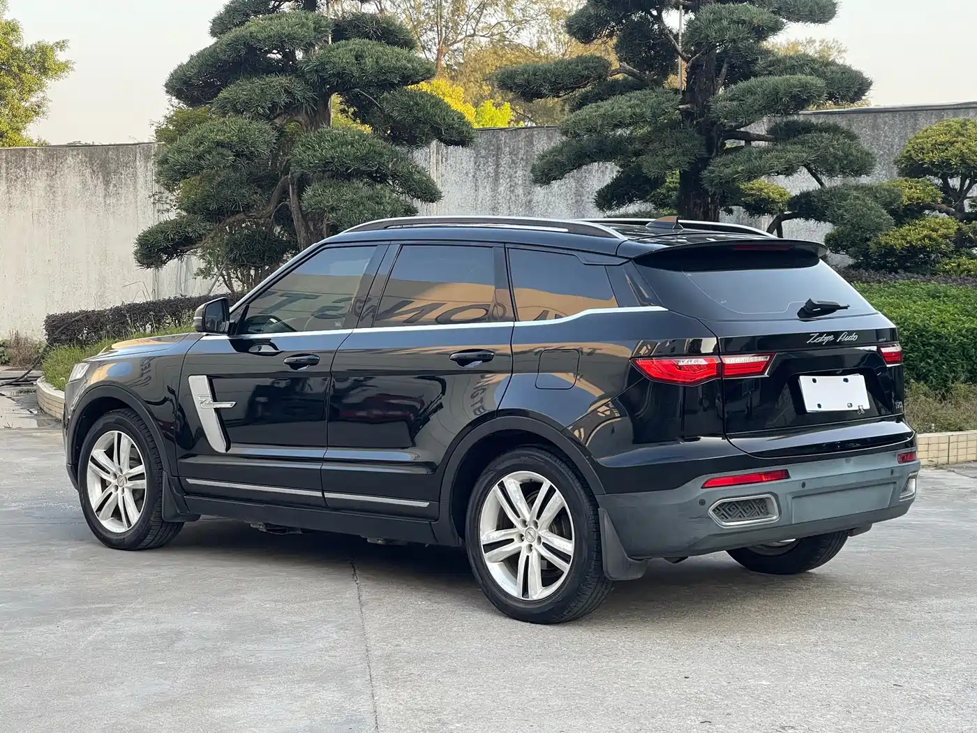 ZOTYE T700