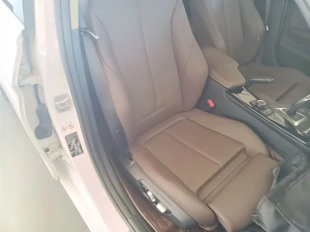 BMW 3 Series 2018 320Li Fashion Style фото 25