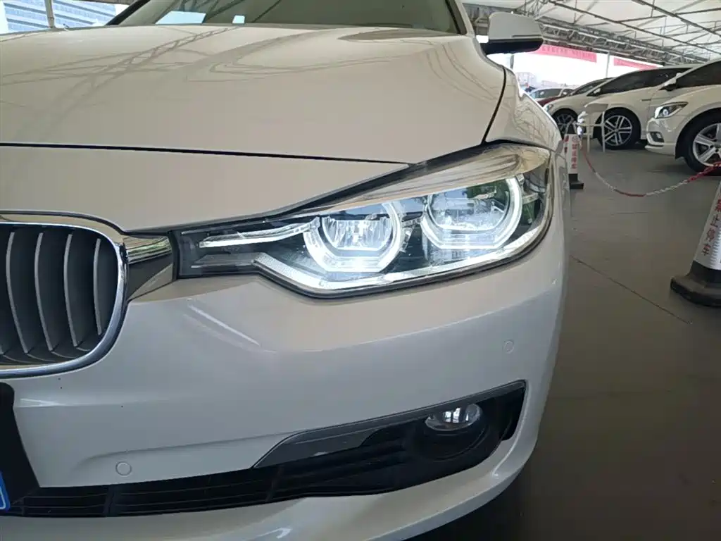 BMW 3 Series 2018 320Li Fashion Style фото 24