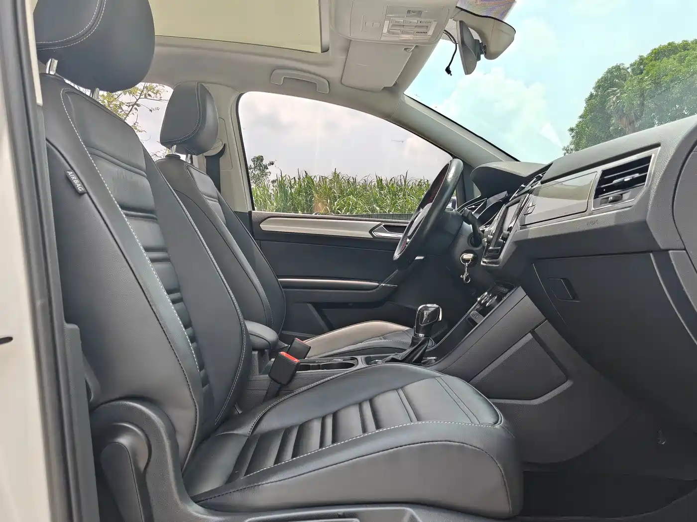 Volkswagen Touran 2018 Touran L 280TSI DSG Comfort 7-seater China V фото 18