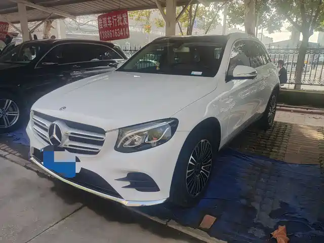 MERCEDES-BENZ GLC