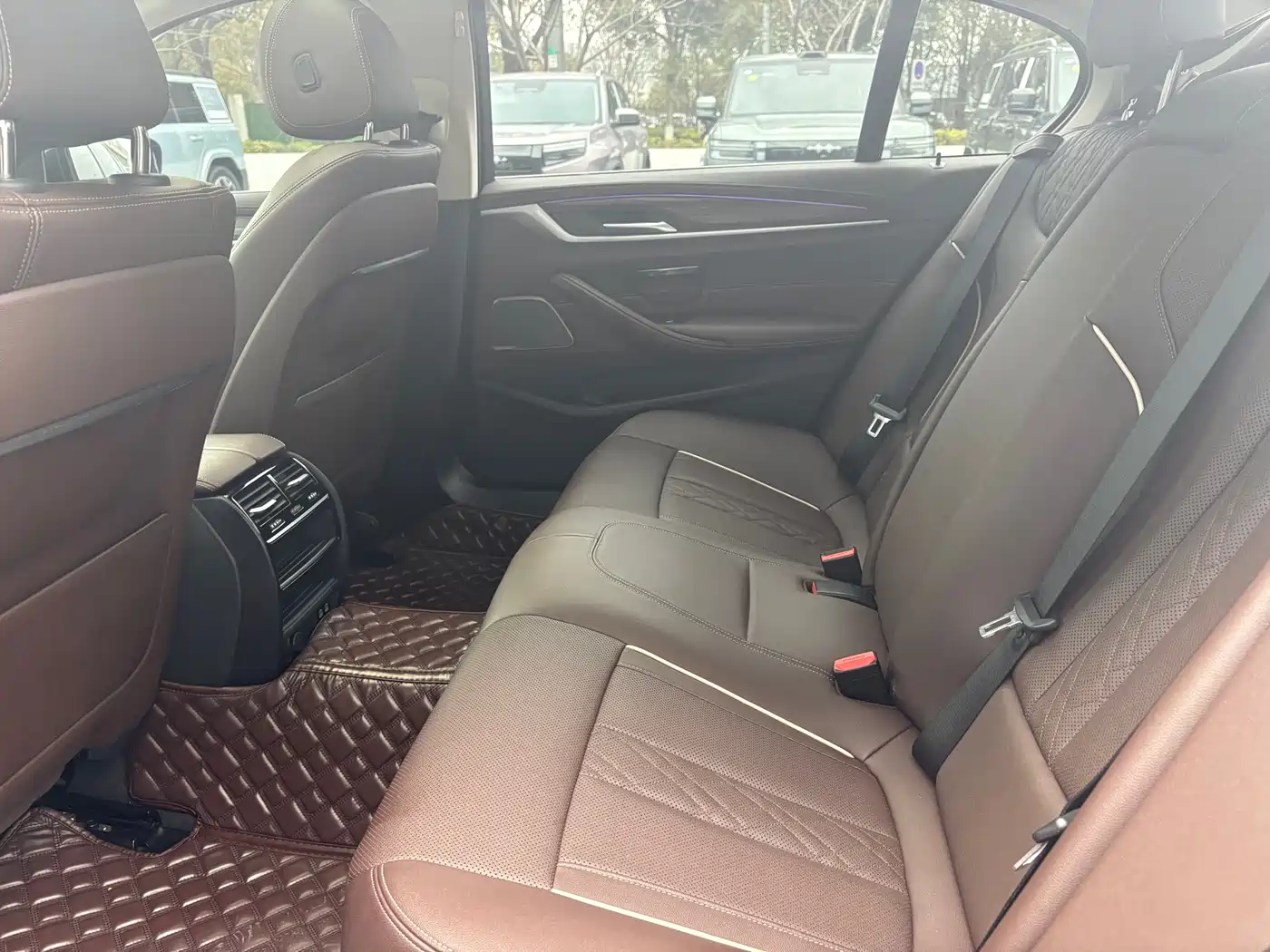 BMW 5 Series 2023 530Li Leading Luxury Package фото 6