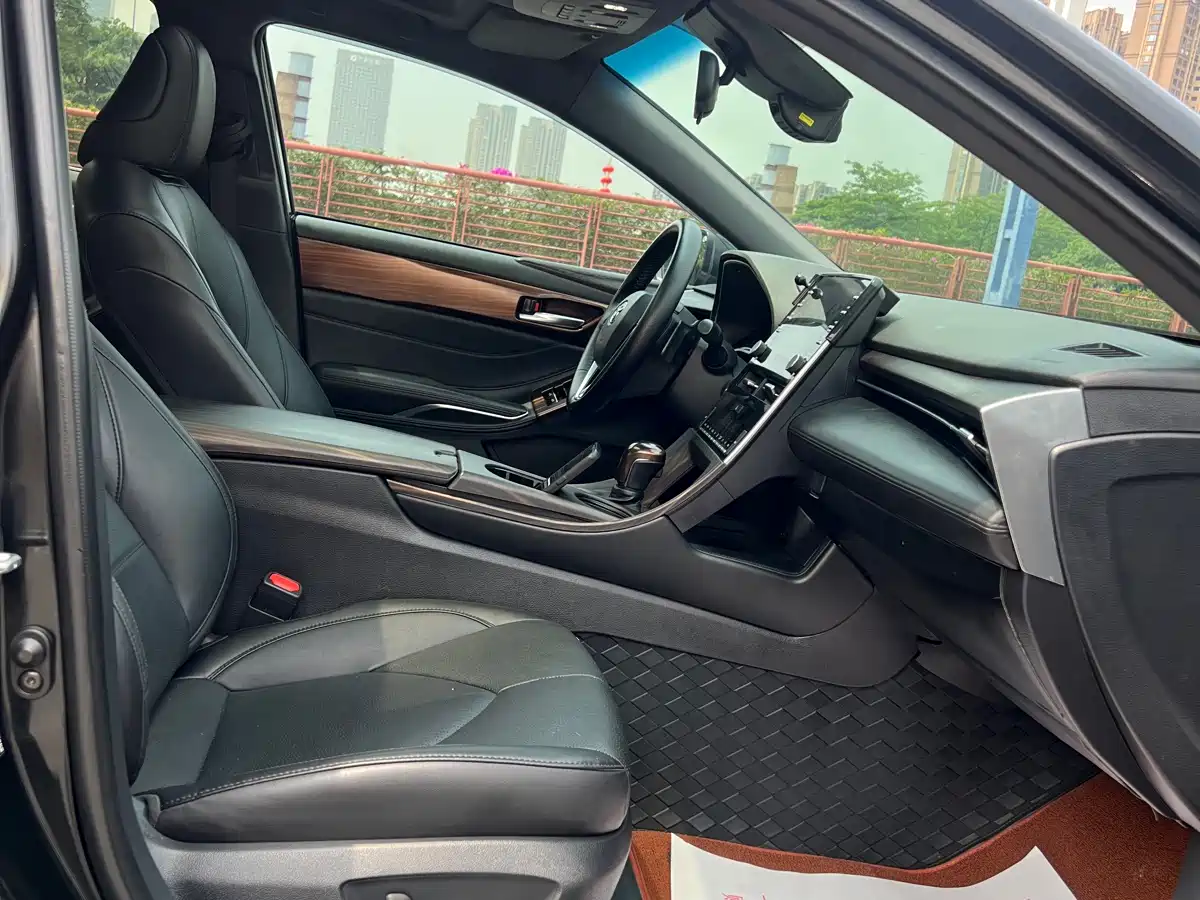 Toyota Avalon 2021 2.5L Luxury Edition фото 10