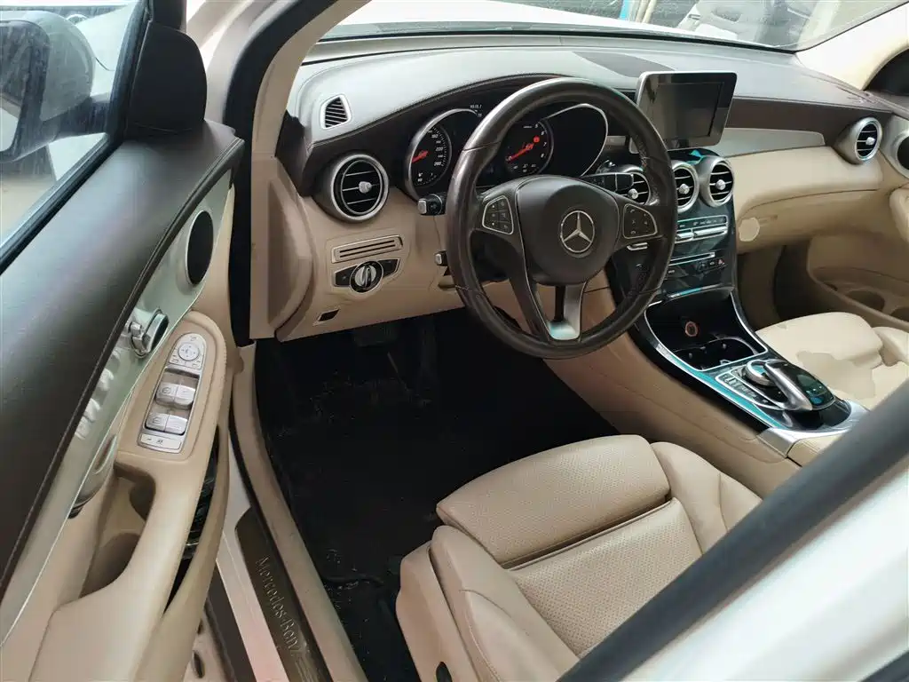 Mercedes-Benz GLC 2017 GLC 200 4MATIC фото 15
