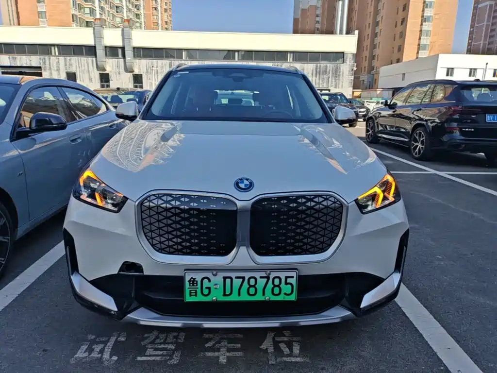 BMW iX1 2025 2025 eDrive25L X Design Package