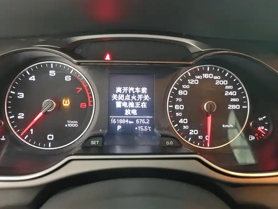 Audi A4L 2013 35 TFSI Automatic Standard фото 14